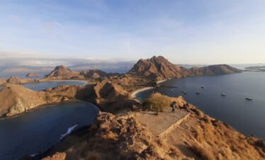padar island cruise tour